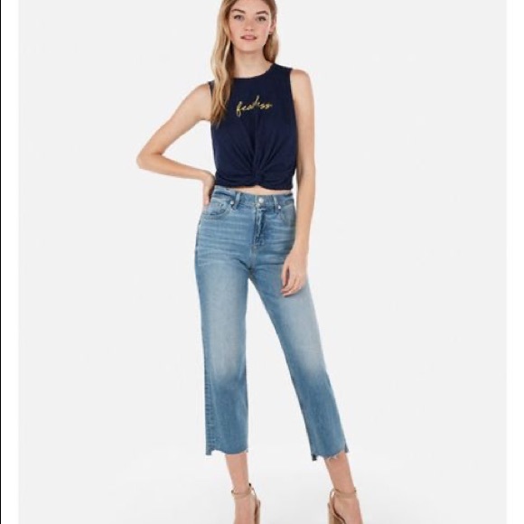 Express “fearless” crop top - Picture 2 of 4
